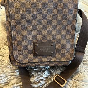 Louis Vuitton Crossbody